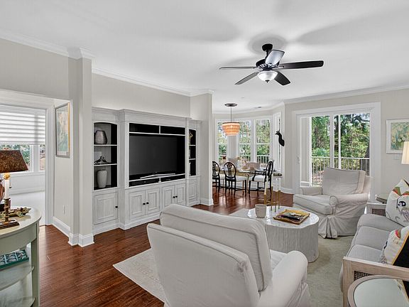 5th image of 130 River Landing Dr Unit 5101