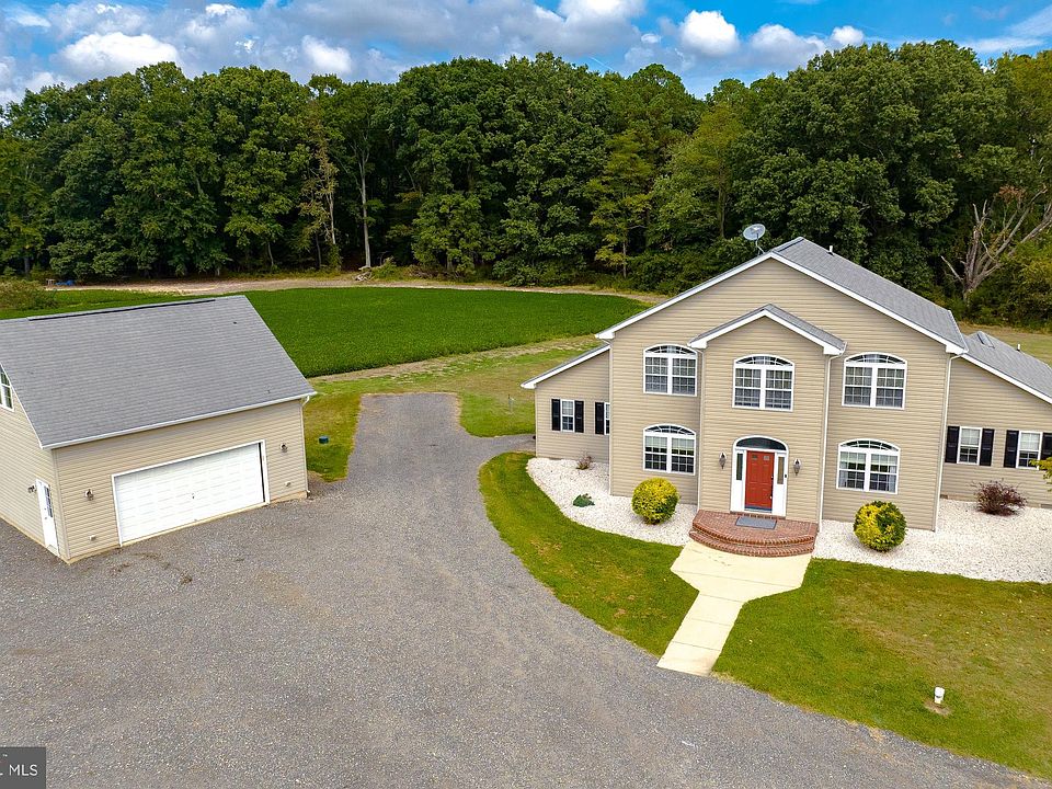 1st image of 37710 Victoria Ln