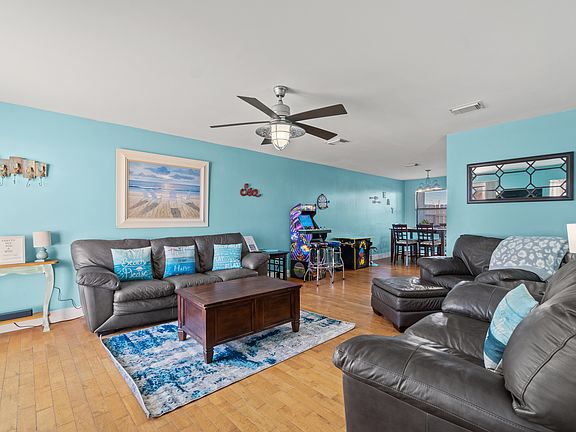 4th image of 6404 Thomas Dr APT 8