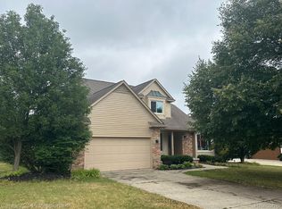 12220 Moceri Dr, Grand Blanc, MI 48439