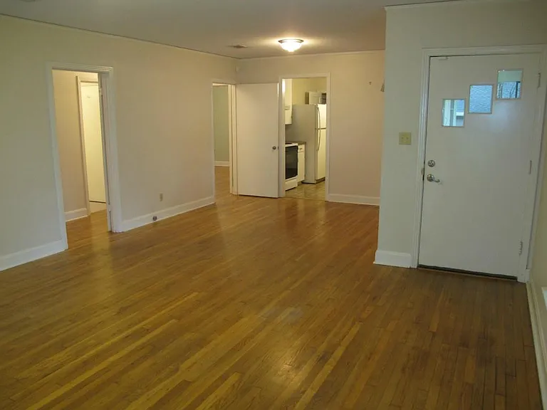 2409 Northland Dr — Photo 4