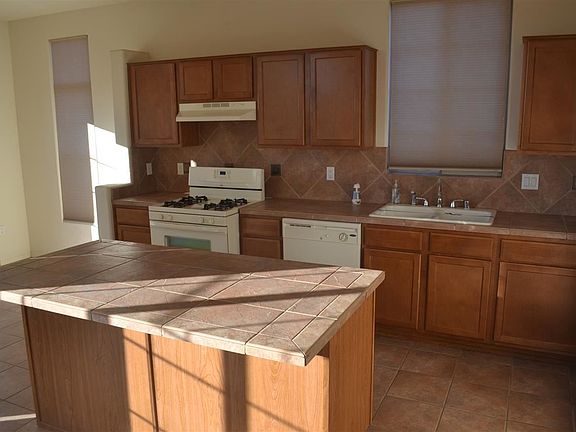 4th image of 4300 Coyote Moon Ln