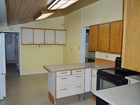3rd image of 1547 Sunbury Ct