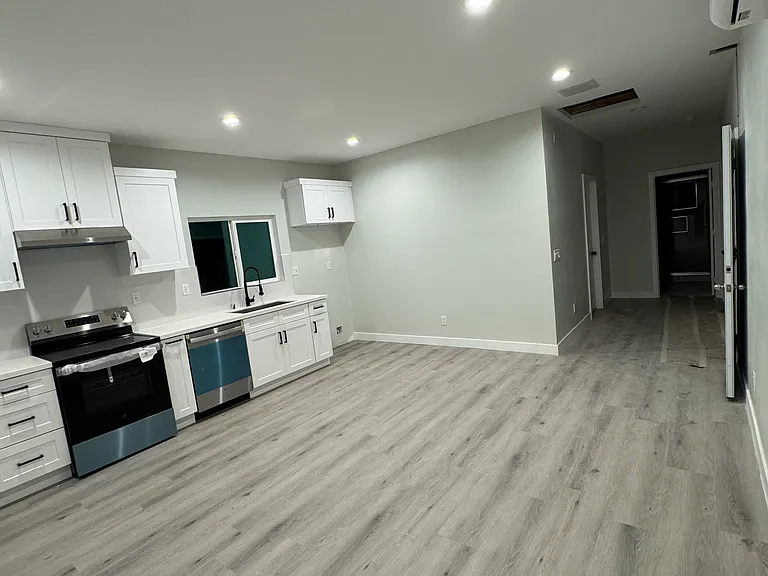Geraldine Rd — Photo 1