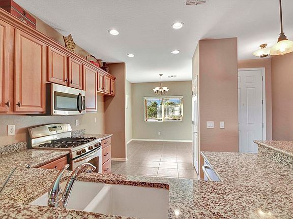 5th image of 1104 W Dove Tree Ave