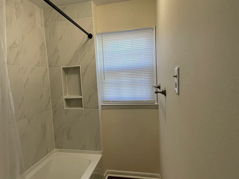 4605 Coronado Dr #D — Photo 9