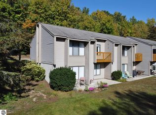 11255 E Fort Rd APT D1, Suttons Bay, MI 49682