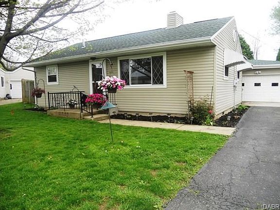 2nd image of 1171 N Circle Dr