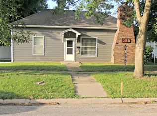 413 E 6th St, Stanberry, MO 64489