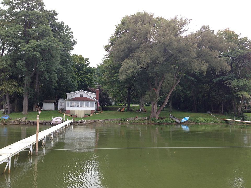 1st image of 4381 Lakeside Dr