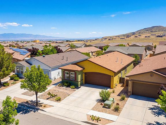 2nd image of 470 Zuni River Cir SW