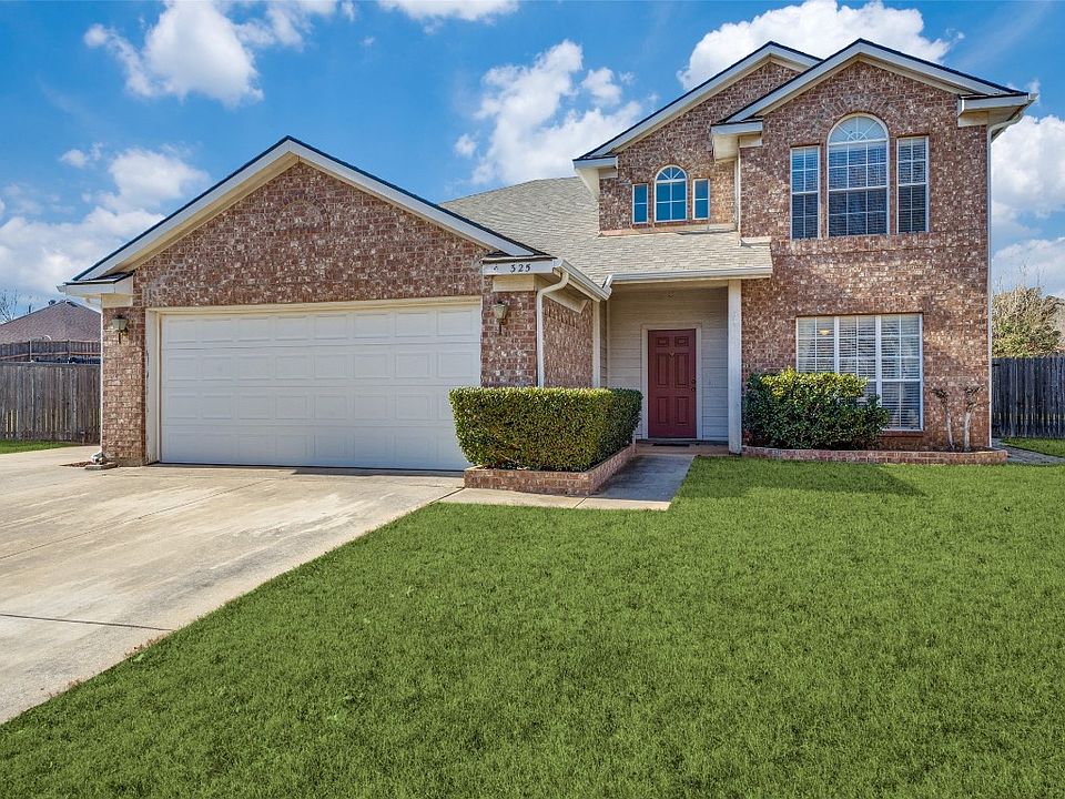 1st image of 325 Georgian Oak Ct