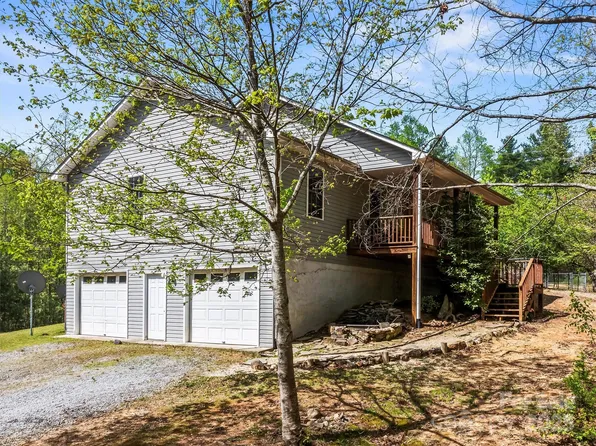 316 Big Raven Ln, Saluda, NC 28773
