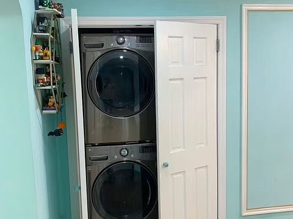 4th image of 15707 72nd Ave #1F