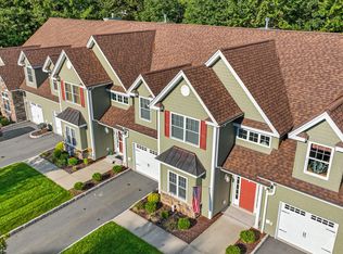 411 Braeburn Path, Matamoras, PA 18336