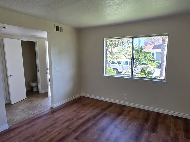 9827 Continental Dr — Photo 16