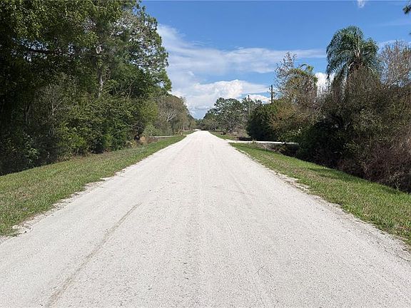 2nd image of 4801 E La Flam Rd