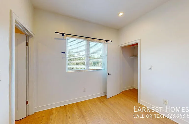 147 1/2 Roselake Ave — Photo 13