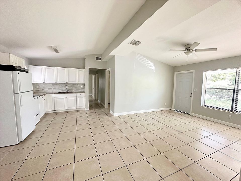 1st image of 1513 NW 18th Court