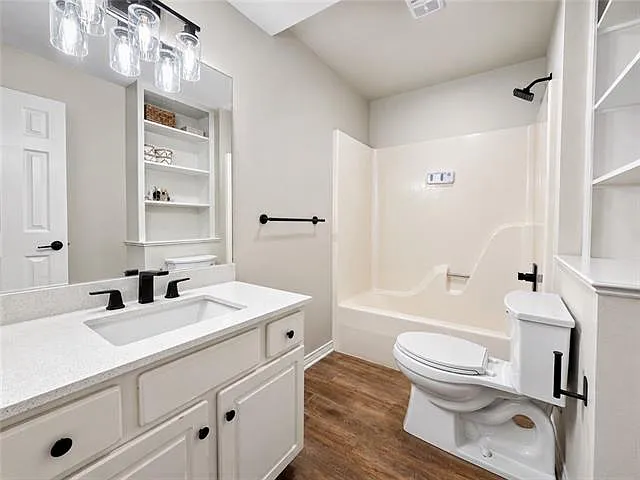 635 Village Ln S #2 — Photo 10