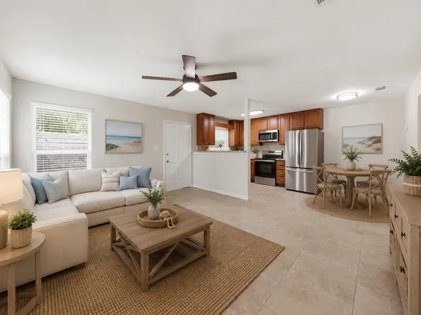 37 E Bradley St Unit 16, Miramar Beach, FL 32550