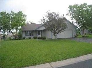 7457 Eileen St, Eden Prairie, MN 55346