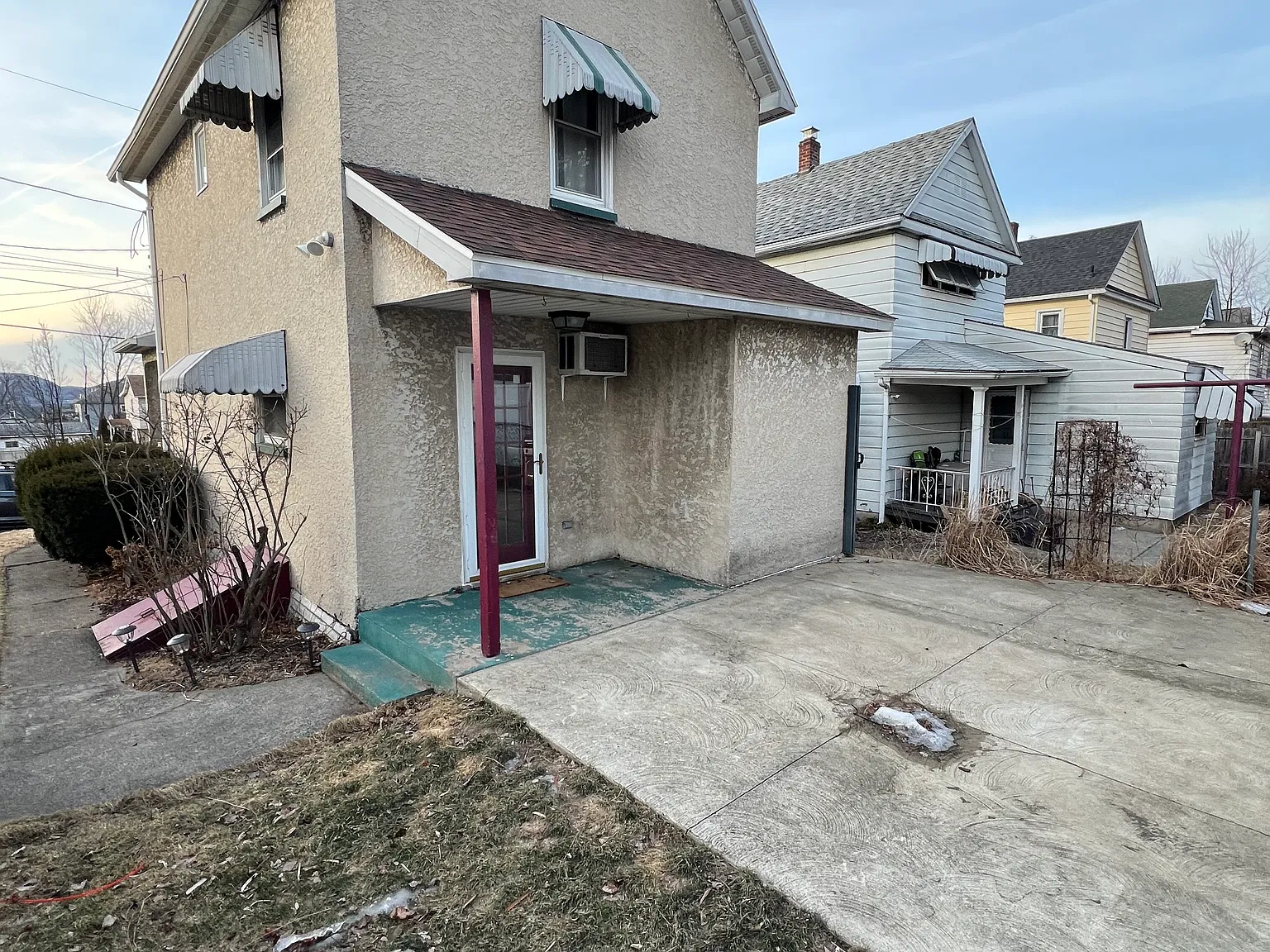2 bed, 1100 sqft, $1,300 — Photo 3