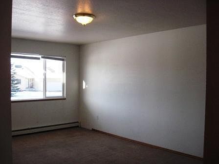4th image of 210 Quinella St APT 2