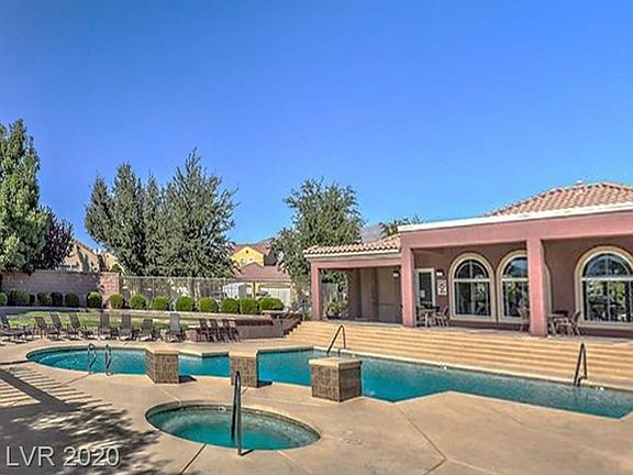4th image of 8945 Briar Bay Dr