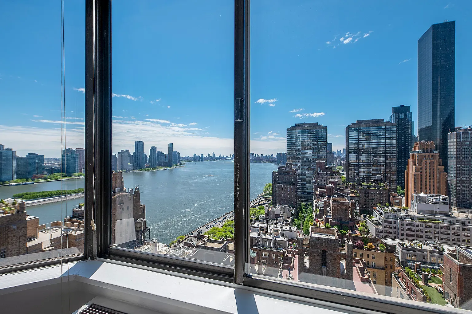 429 East 52nd Street — Photo 1