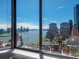 429 E 52nd St