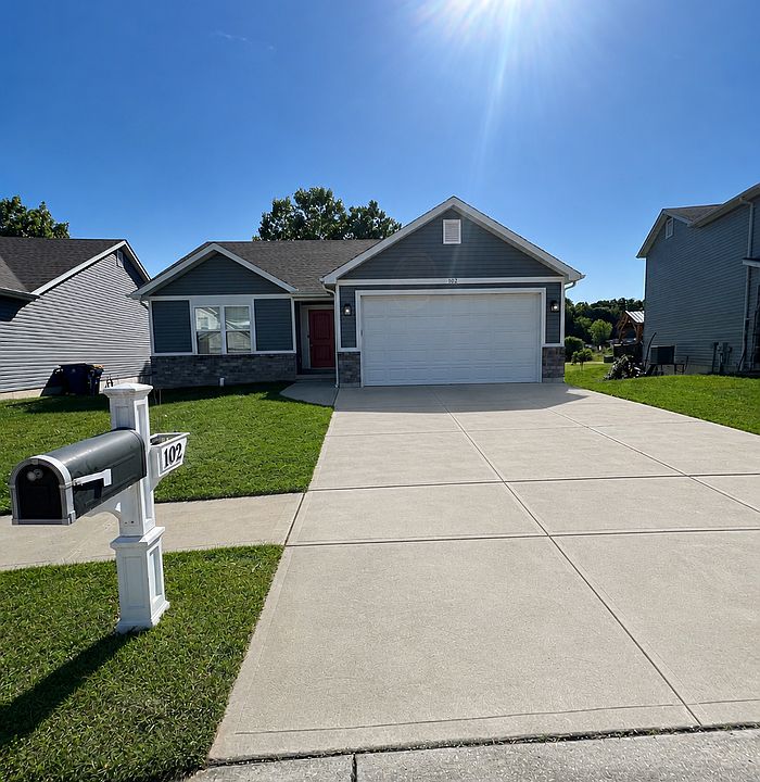1st image of 102 Doctrine Dr