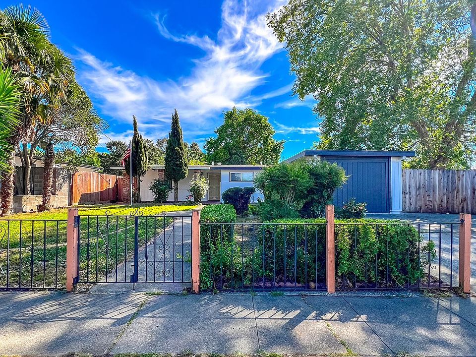 1st image of 263 Los Altos Pl