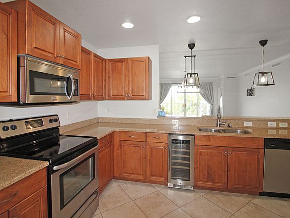 5th image of 1000 San Lino Cir Unit 1032