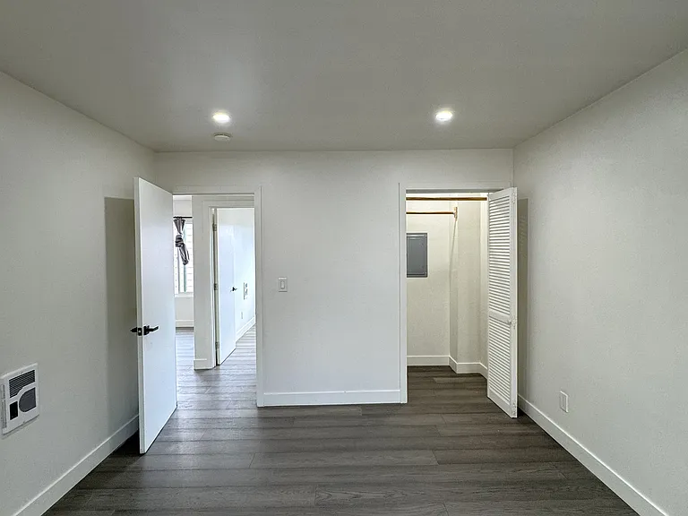105 Sickles Ave #4 — Photo 10