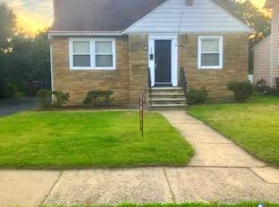 528 S Fairview St, Riverside, NJ 08075