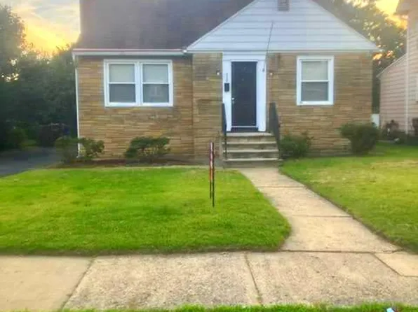 528 S Fairview St, Riverside, NJ 08075