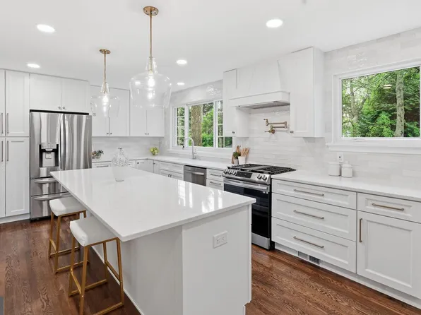 5506 Kempton Dr, Springfield, VA 22151