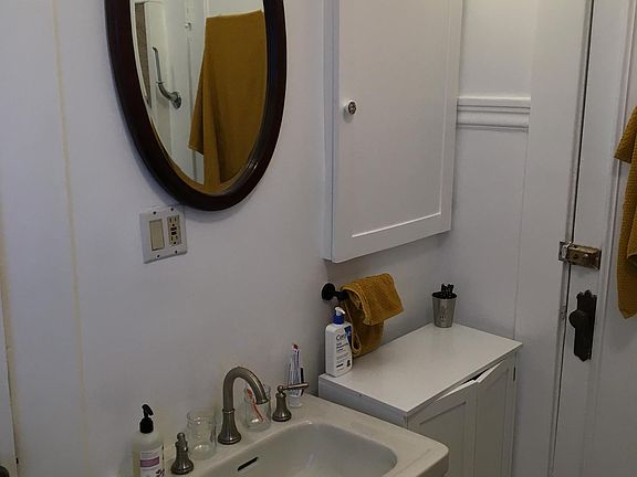 4th image of 1478 Page St APT 2