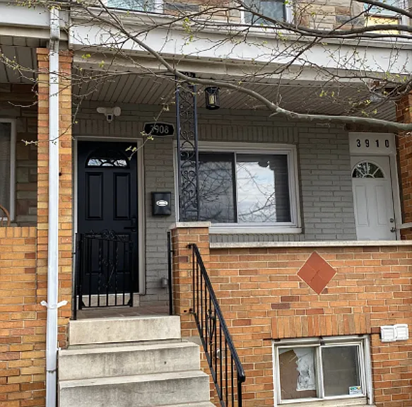 3908 Claremont Ave #B — Photo 1