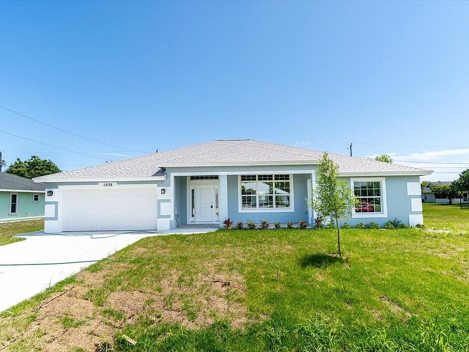 1st image of 1938 SE Dranson Cir
