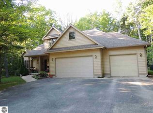 3691 Spring Leaf Dr, Traverse City, MI 49686