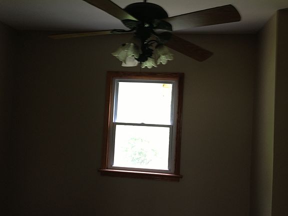 3rd image of 2203 Chapin St