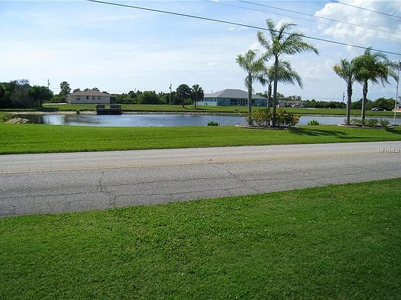 4th image of 279 Rotonda Cir