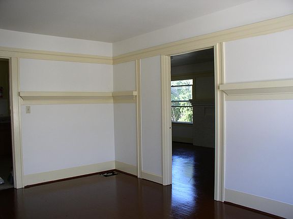 5th image of 5062 7th Ave NE