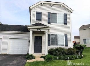 806 Daniel Dr, Minooka, IL 60447