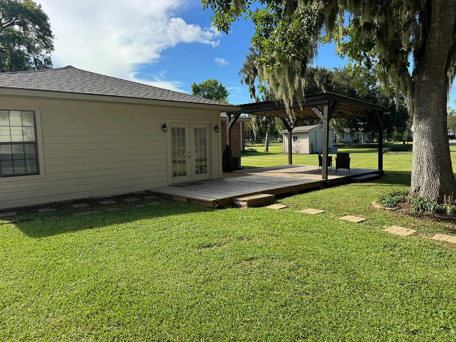3 bed, 1597 sqft, $1,750 — Photo 2