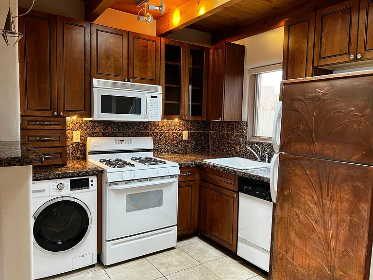 115 W Santa Fe Ave #L — Photo 3