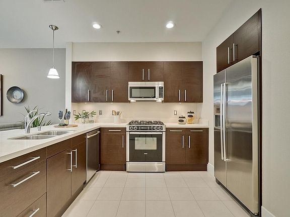 5th image of 879 Altaire Walk