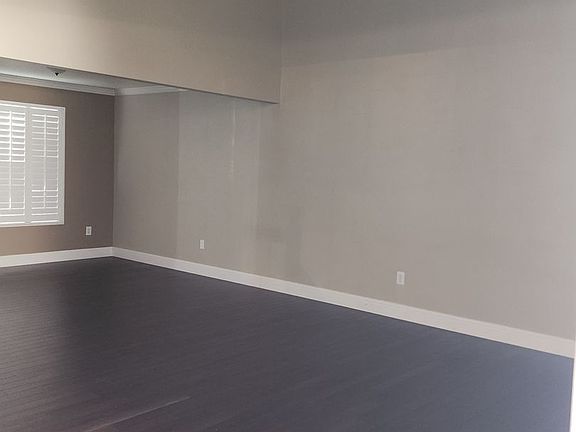 5th image of 2836 Woodmont Cir